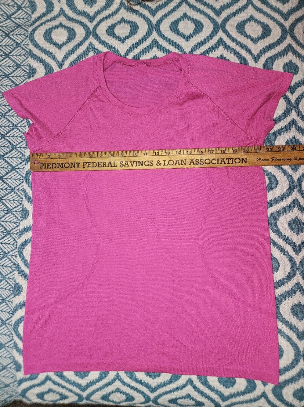 Lululemon Swiftly Tech Short-Sleeve Shirt 2.0 in Sonic Pink, Size 16 - Picture 4 of 8